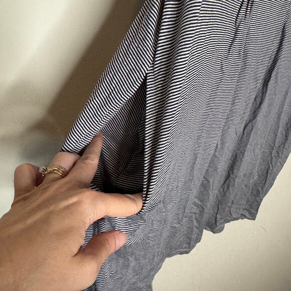 Laila Jayde Sleeveless Mini Shift Dress Gray White Stripe NWT Size XLP - Picture 4 of 8